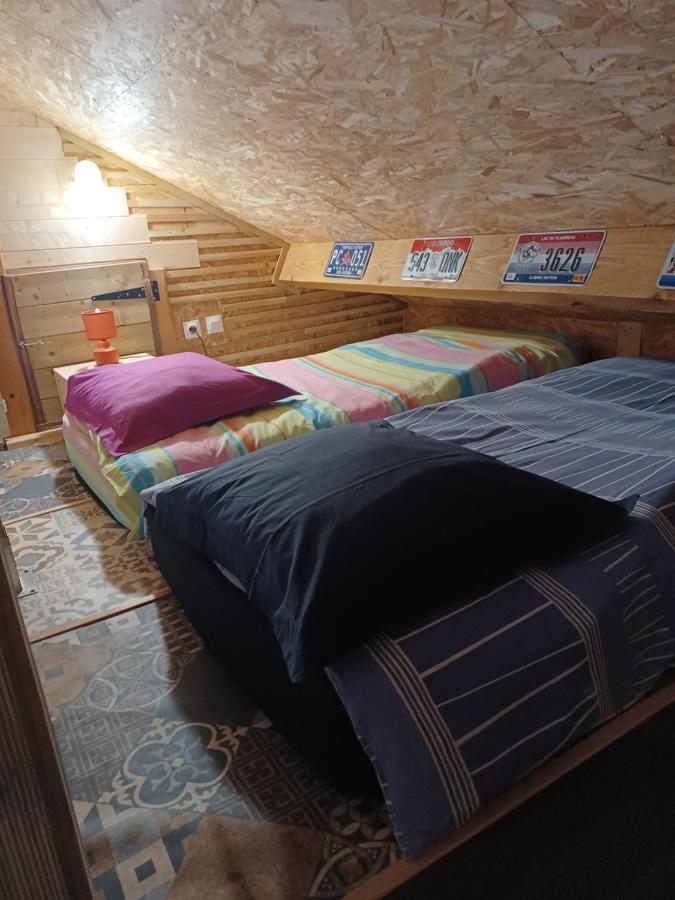 Chalet Chaleureux Avec Parking Garage Motos, Velos La Chapelle-aux-Chasses エクステリア 写真